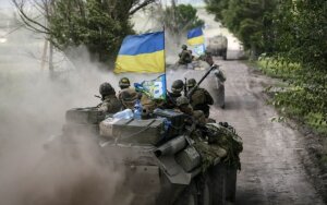 Литва снабдит украинских военных касками, бронежилетами и щитами