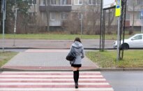 Atnaujinta pėsčiųjų perėja Kauno V. Krėvės prospekte
