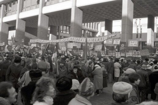 For many in Lithuania events in Ukraine revived memories of 13 July 1991.