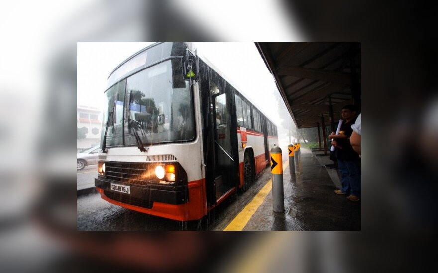 Panevėžyje į autobusą – tik pro priekines duris