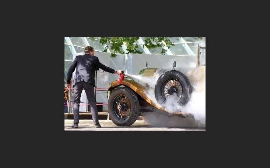 На аукционе сгорел редкий Bentley 1929 года выпуска