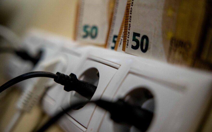 Офис президента Литвы считает, что компенсации за электроэнергию жителям должны быть продлены и увеличены