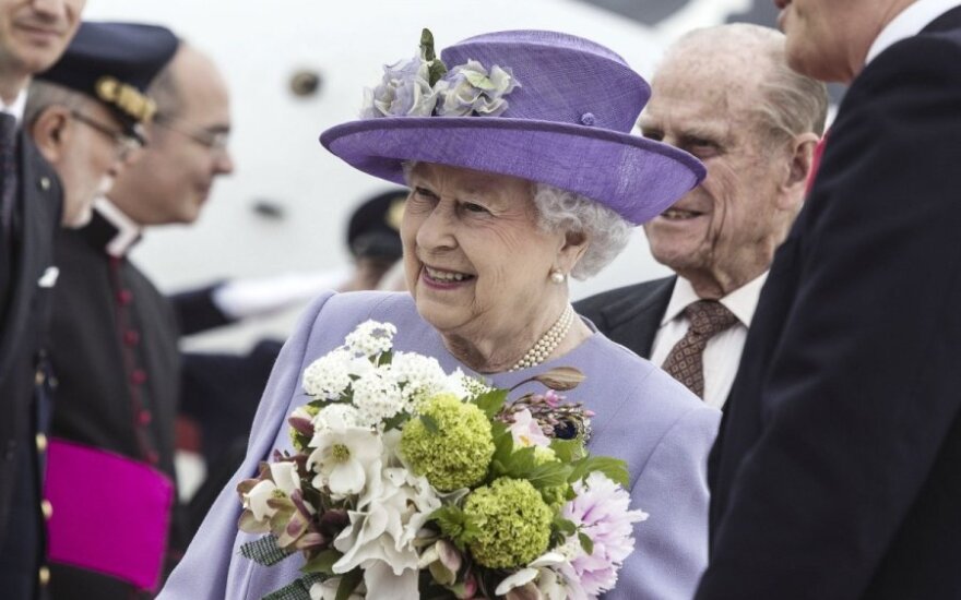 Кэмерон: Елизавета II мурлыкала после референдума в Шотландии