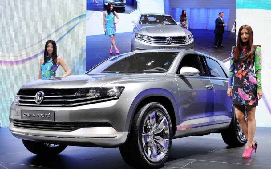 Женева-2012: Volkswagen перекрасил кроссовер с расходом 1,8 л/100 км