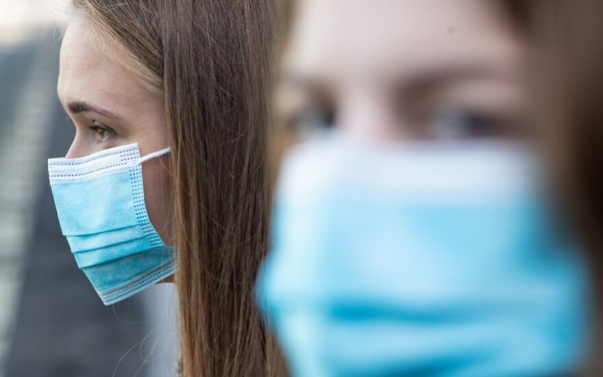 Диетолог, который ошибается: “маски и перчатки от коронавируса не защитят”