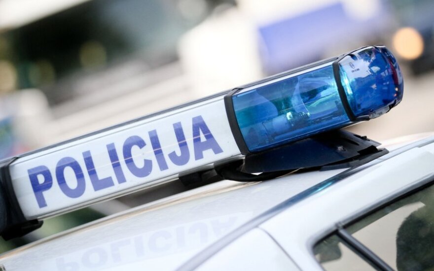 Полиция Каунаса ищет беглеца, который сбил насмерть женщину