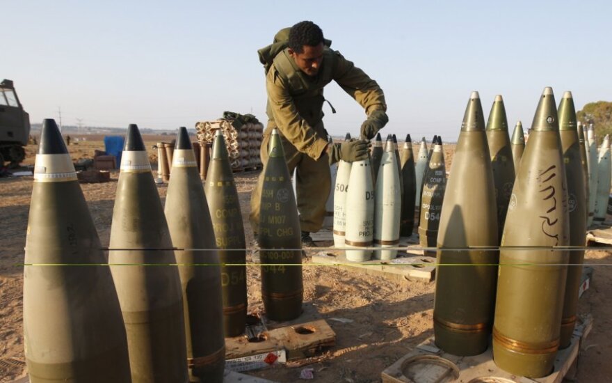 Izraelis atakuoja Gazą