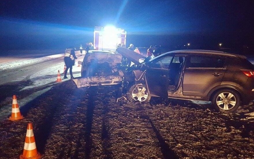 Автомобиль на буксире выехал на встречную полосу, погиб человек