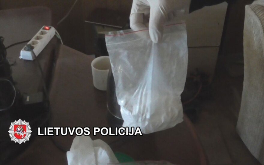За организацию доставки кокаина из Чили в Литву мужчина получил 13 лет тюрьмы