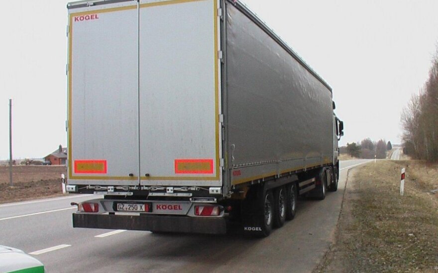 В Варшаве столкнулись грузовики из Литвы и Беларуси