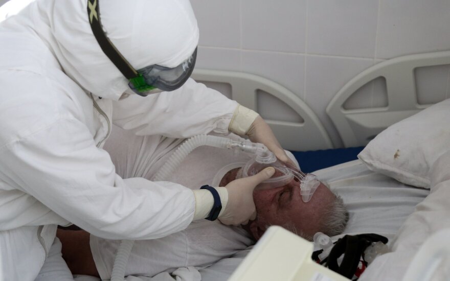 Коронавирус в России продолжает ставить рекорды: число заболевших за сутки превысило 17 тысяч