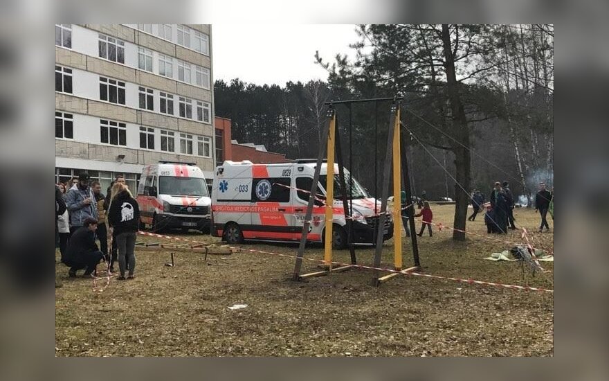 В ходе празднования Дня физика на аттракционе пострадал студент