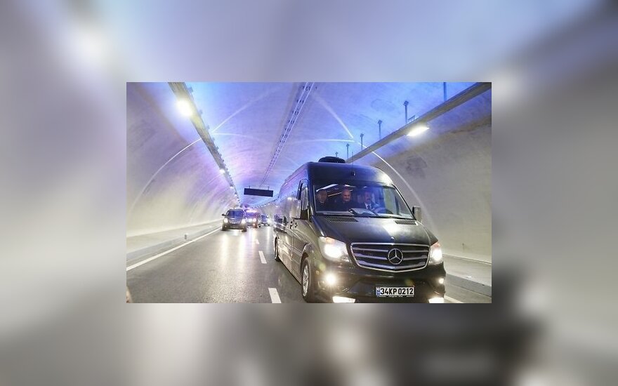 В Стамбуле открыт двухэтажный тоннель под Босфором за $1,2 млрд