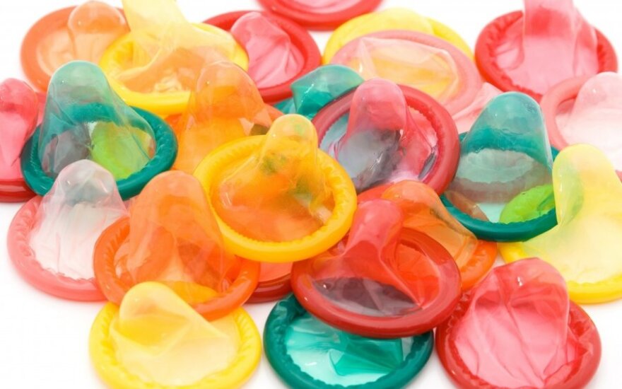 Созданы презервативы с уникальной противовирусной смазкой