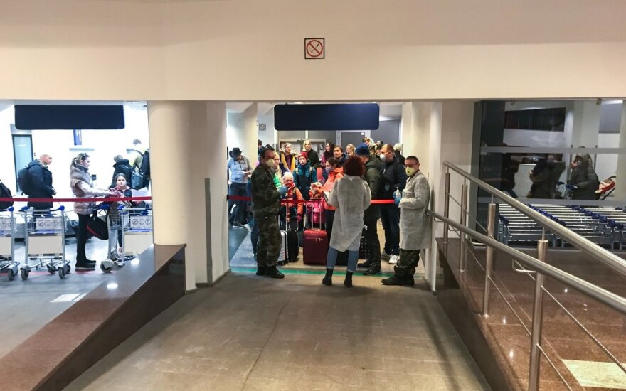 Keleivių pasitikimas Vilniaus oro uoste