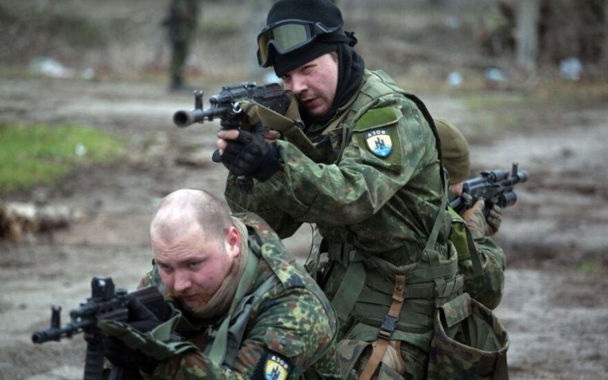 Ukrainos kariai dalyvauja mokymuose Mariupolyje