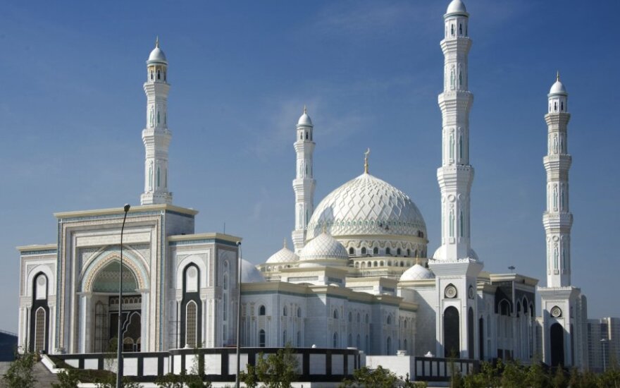 Kazachstane atidaryta milžiniška mečetė