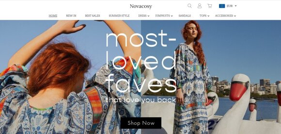 Dresses online / Associative photo