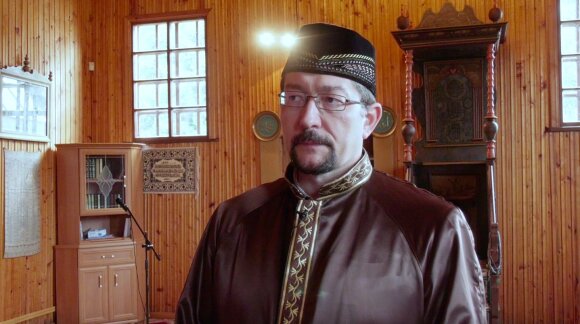 "Нам не хватает музея и понимания государством, что наша культура – родом из религии". Муфтий Литвы - о жизни литовских татар
