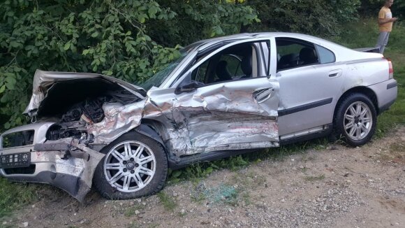 В Шальчининкском районе в ДТП погиб водитель Audi, пострадали двое детей