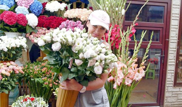 Floristės duoną išbandžiusi L. Kazlauskienė darbui pasitelkė ir flirtą