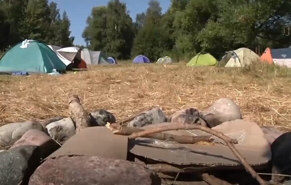 Patikrino populiarią vaikų stovyklą ir susipyko ne juokais: ar galima taip gyventi ir maitintis