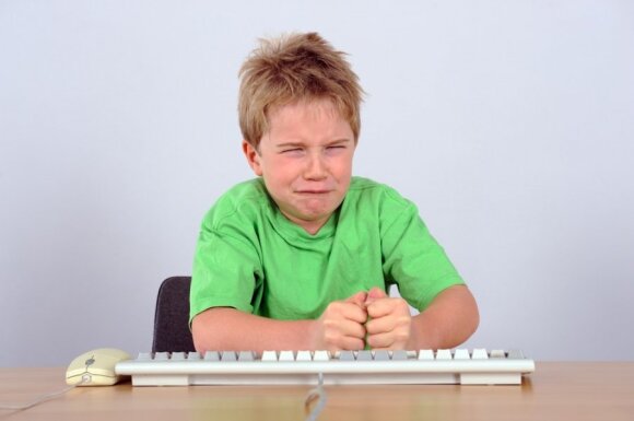 Psichologė - apie patyčias internete: vaikui skauda dar labiau