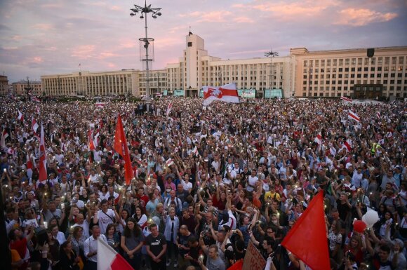 Сто дней протестов, которые изменили Беларусь и потрясли мир