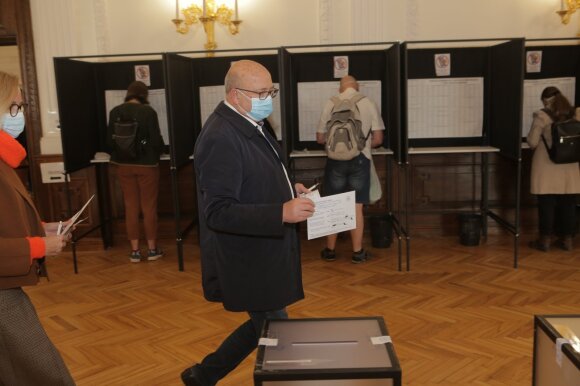 Visvaldas Matijošaitis votes in advance in the elections to the Seimas