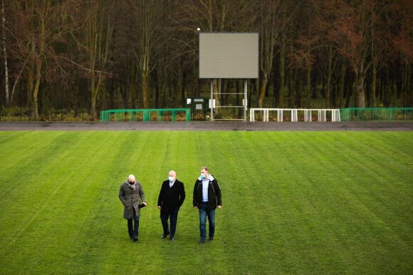 Abiejų sporto klubų atstovai neslėpė džiaugsmo dėl tokios restorano dovanos
