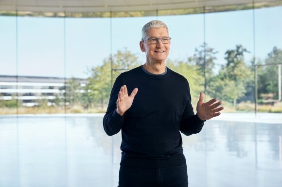 Tim Cook introduces new Apple products