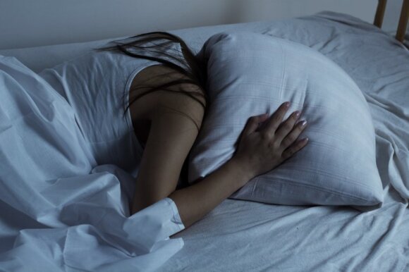 Miego paralyžius – vienas baisiausių potyrių, kokius gali pajusti žmogus: kam jis gresia?