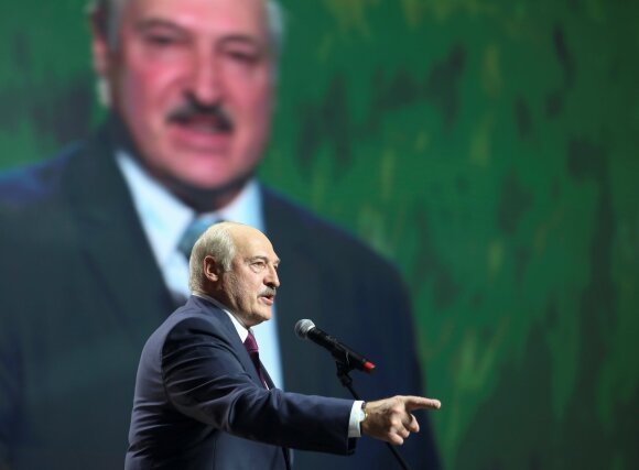 Baltarusijos prezidentas Aleksandras Lukašenka kalba moterų sąjungos forume Minske, Baltarusijoje, 2020 m. Rugsėjo 17 d.