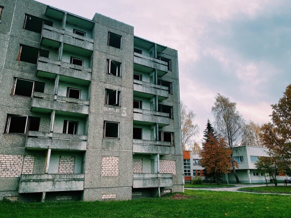 They ask for 500 euros for the cheapest apartments in Lithuania, but still nobody wants to live