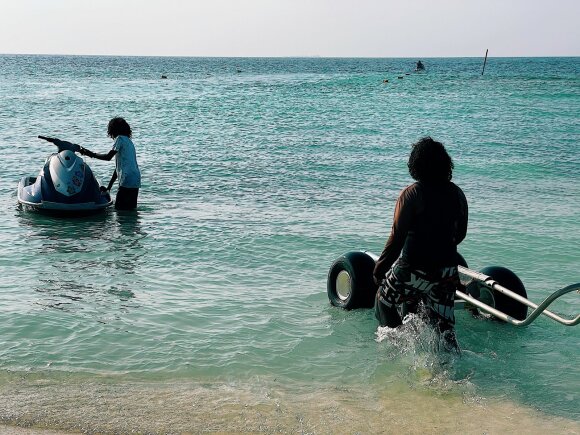 Popular water entertainment in the Maldives cost the journalist more than the trip itself