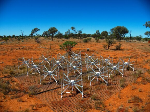     Murchison Wide Field Radio Telescope.  Foto av Natasha Hurley-Walker
