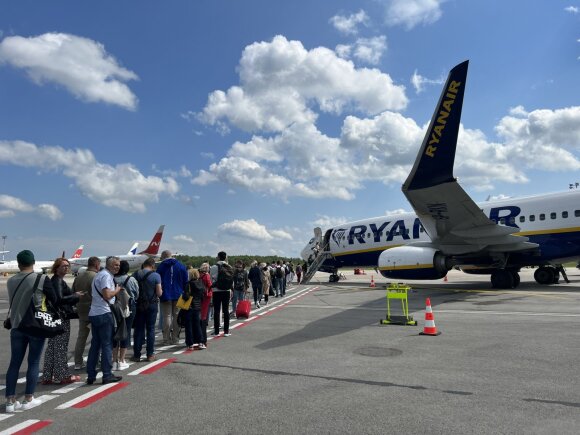 Airlines suspend some flights from Lithuania: Ryanair alone cancels 6 routes