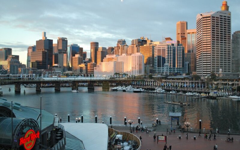 Australija