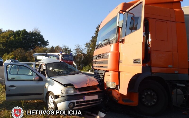 Policija Isplatino Tragiskos Sestadienio Avarijos Nuotraukas