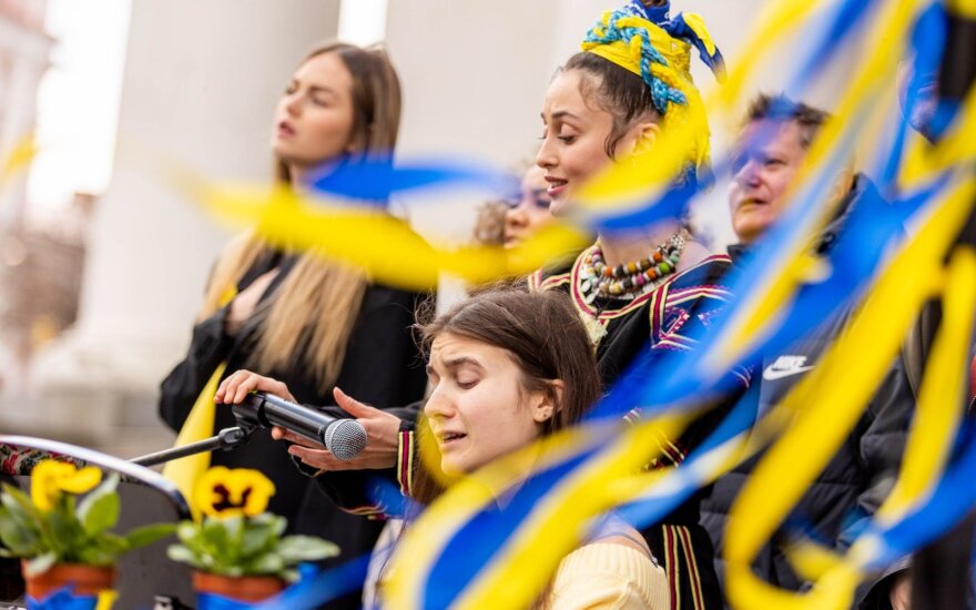 Ukrainos piliečiams – galimybė tapti paklausiais specialistais „Fintech“ sektoriuje