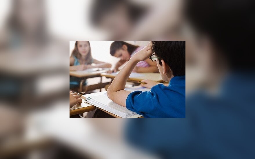 Į pirmoką tenka investuoti maždaug tūkstantį litų