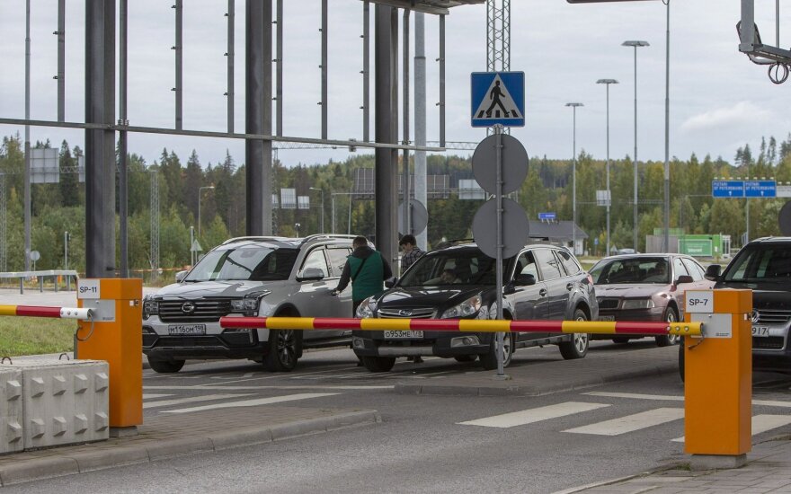 Trečiadienį Suomijos sieną kirto apie 5 tūkst. Rusijos piliečių
