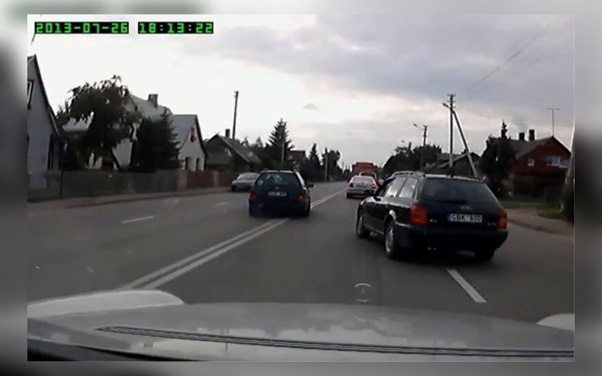 KET pažeidėjas