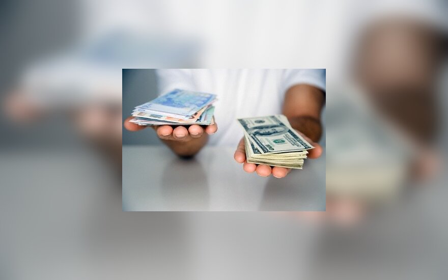 Ar dėl bankų eisime per ugnį ir vandenį?