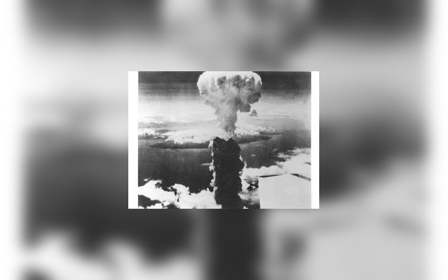 Japonijoje Mirė Du Atominius Bombardavimus Isgyvenes Vyras Delfi