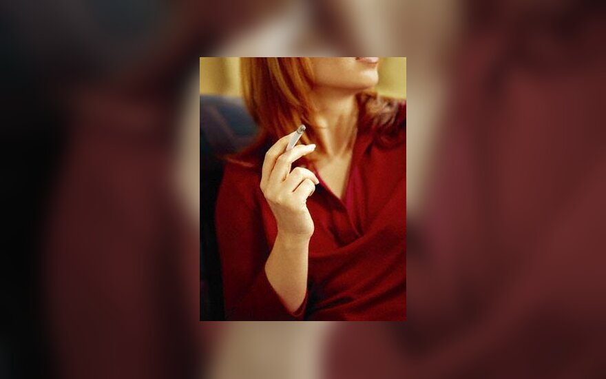 cigaretė, rūkymas, rūkantis moteris