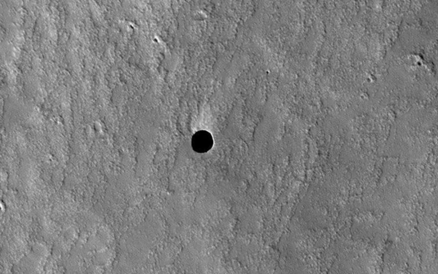 Urvai Marse. NASA/JPL/UArizona nuotr.