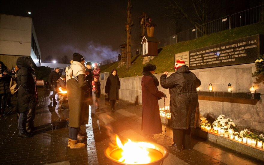 Lithuania marks Jan 13 anniversary and honors freedom defenders