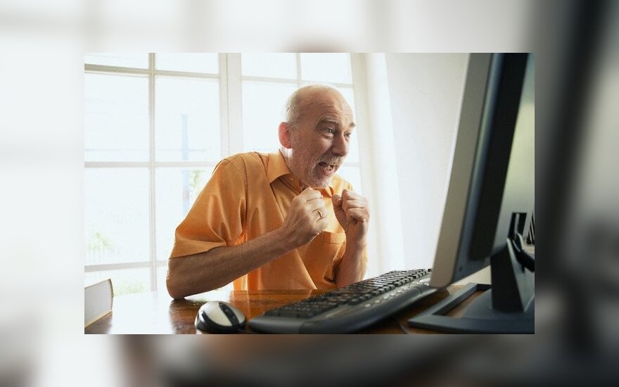 ES vykdo „slaptas derybas“ dėl pirataujančių vartotojų atjungimo nuo interneto