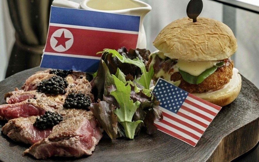Singapūro prekybininkai ir restoranai rengiasi D. Trumpo ir Kim Jong Uno susitikimui / LRT stop kadras